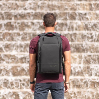 Nomadic backpack features